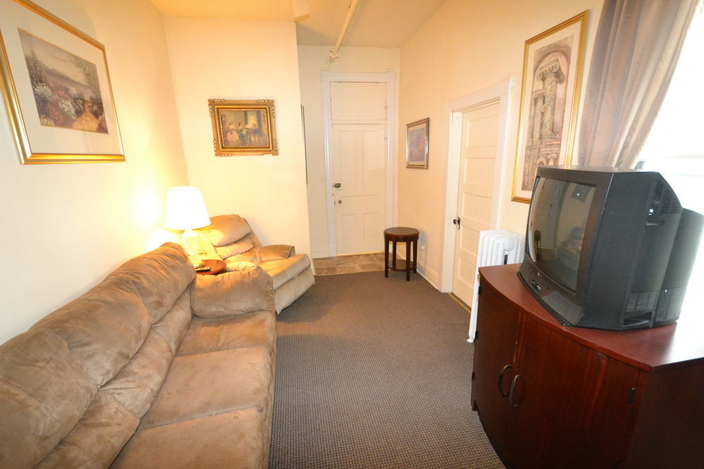 Perfect Stay Inn & Suites Blair Exterior foto