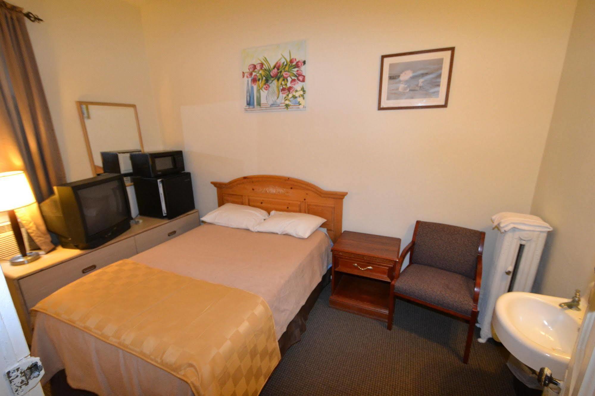 Perfect Stay Inn & Suites Blair Exterior foto