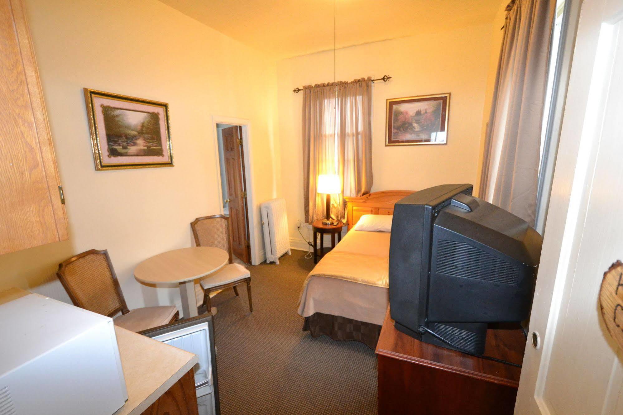 Perfect Stay Inn & Suites Blair Exterior foto