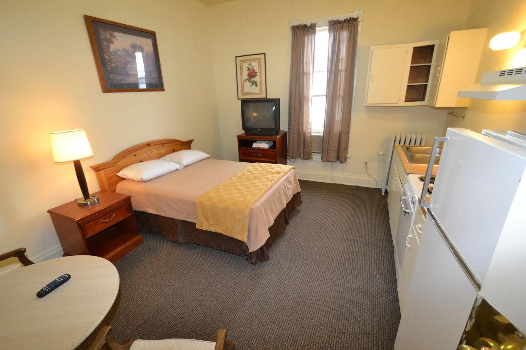 Perfect Stay Inn & Suites Blair Exterior foto