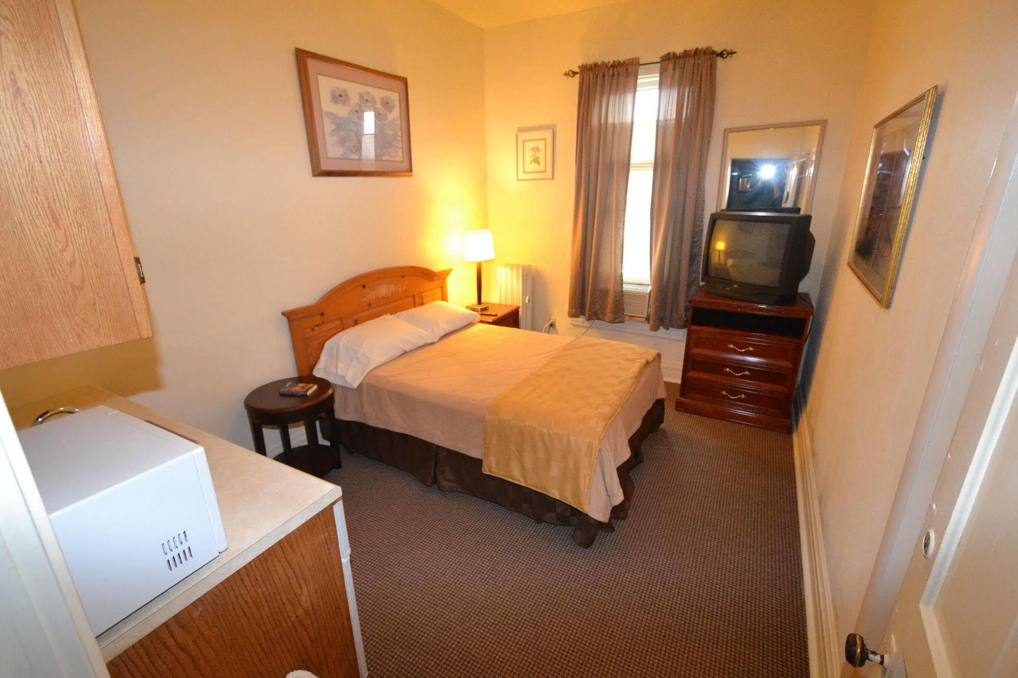 Perfect Stay Inn & Suites Blair Exterior foto
